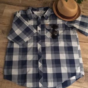 XXL Orvis button down shirt.